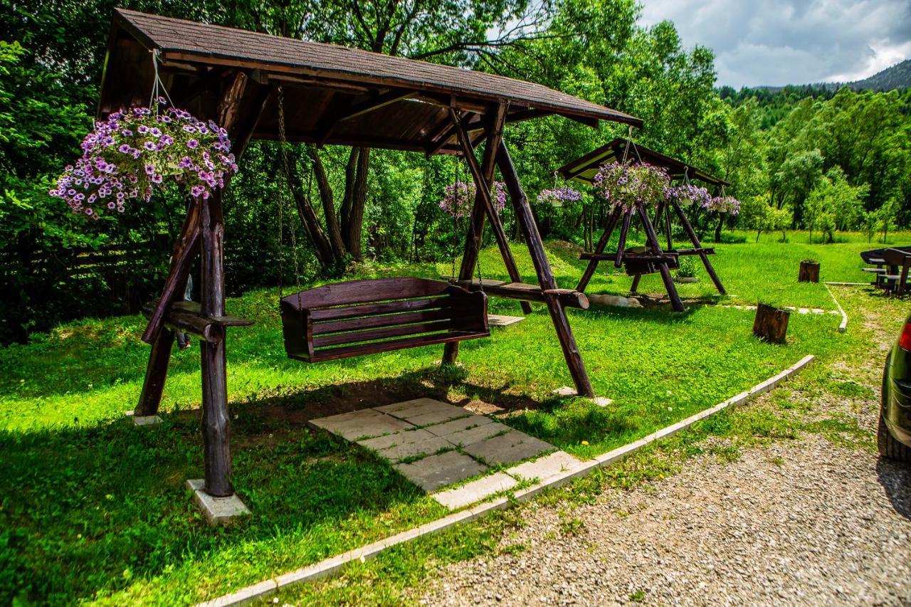 Pensiunea Arc Bucovina Вама Екстериор снимка