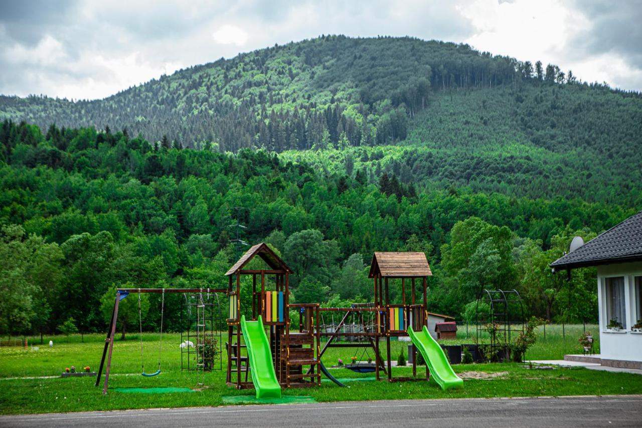 Pensiunea Arc Bucovina Вама Екстериор снимка